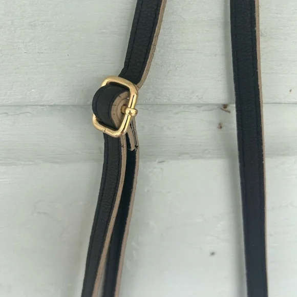 Tommy Hilfiger Women’s Odette 11 Canteen Crossbody Round Circle Shape Bag - Picture 5 of 7